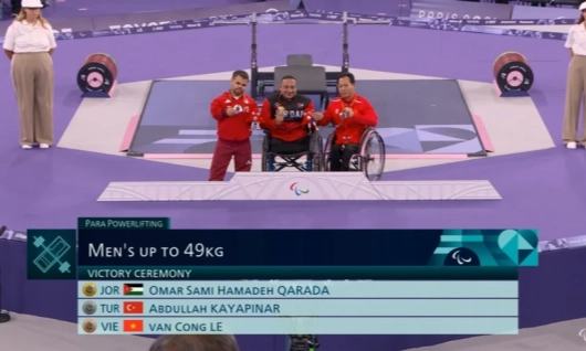 Vietnam's Paralympic team wins first medal